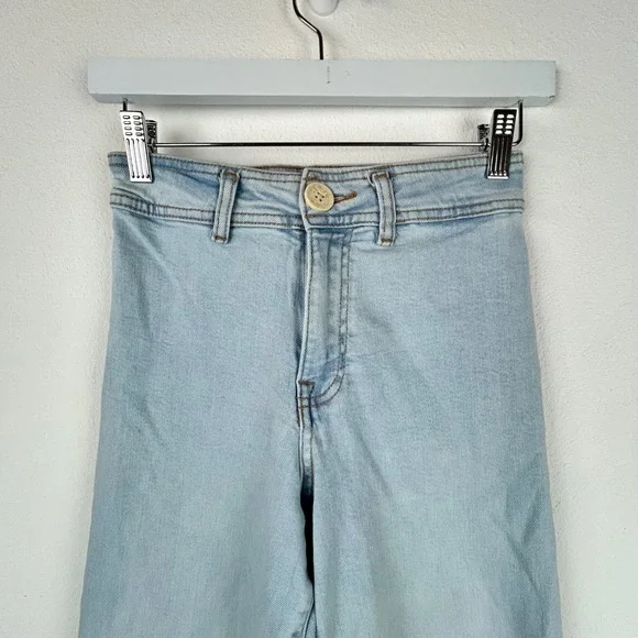 Wide Leg Cropped Jeans Frayed Hem High Rise Light Wash Denim Pants Womens - Picture 3 of 6